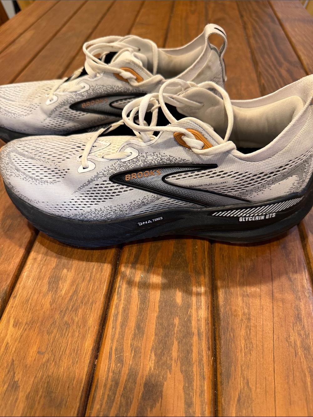Brooks Glycerin GTS 9.5 Men's Athletic Shoes - Light Gray, Black, Tan Accents